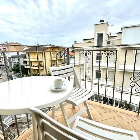 Le Rose & Bici House 4*