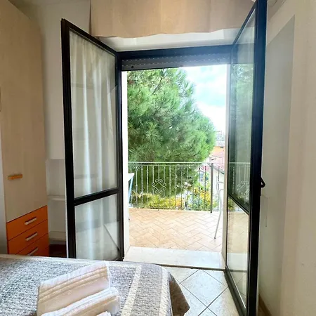 מלון דירות Le Rose & Bici House