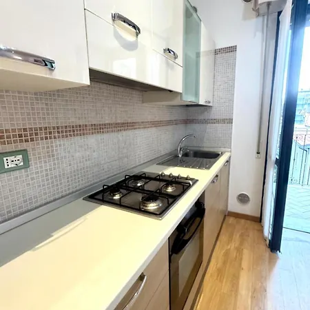 Le Rose & Bici House Aparthotel 3*