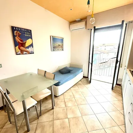 Le Rose & Bici House