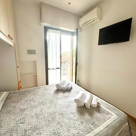 Aparthotel Le Rose & Bici House 4*
