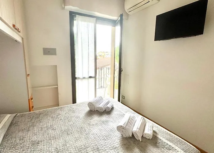 Aparthotel Le Rose & Bici House 3*