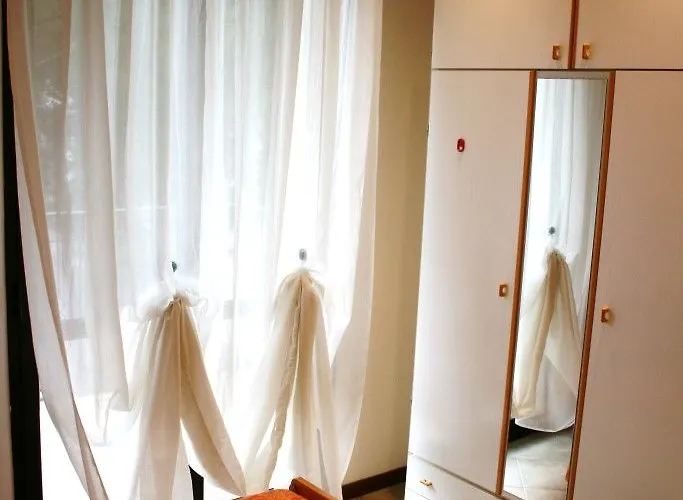 Aparthotel Le Rose & Bici House